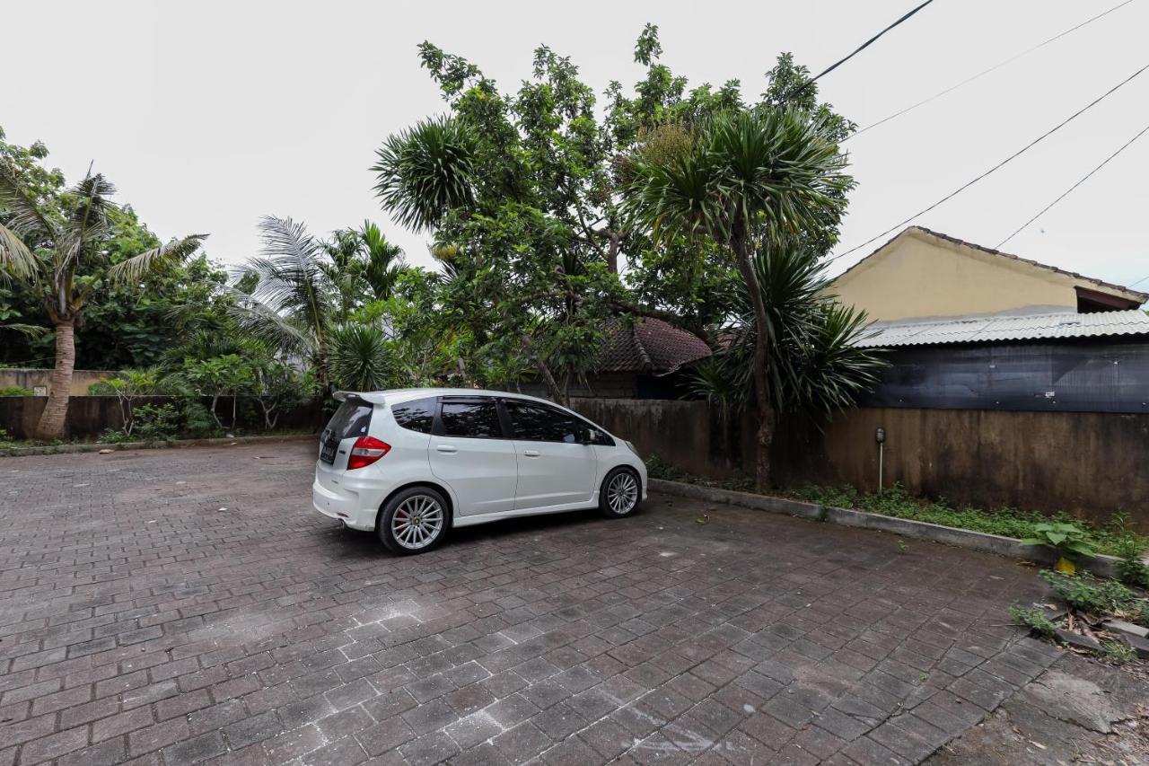 Urbanview Hotel WG Jimbaran Bali Ungasan  Bagian luar foto