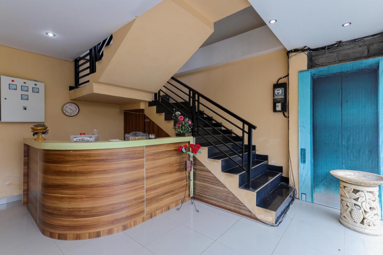Urbanview Hotel WG Jimbaran Bali Ungasan  Bagian luar foto
