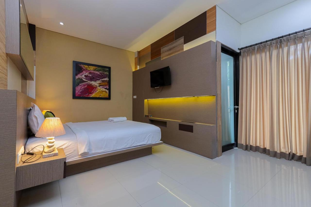 Urbanview Hotel WG Jimbaran Bali Ungasan  Bagian luar foto